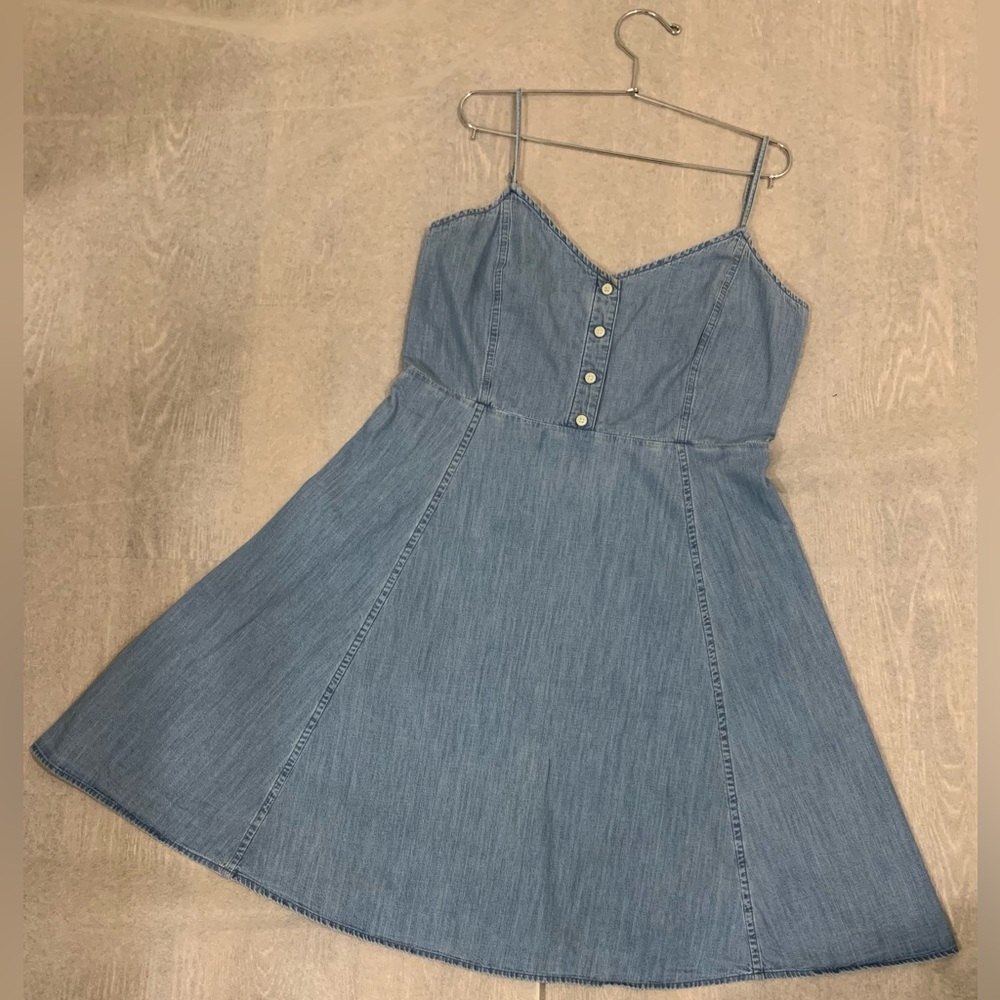 Gap Women’s jean dress size 10